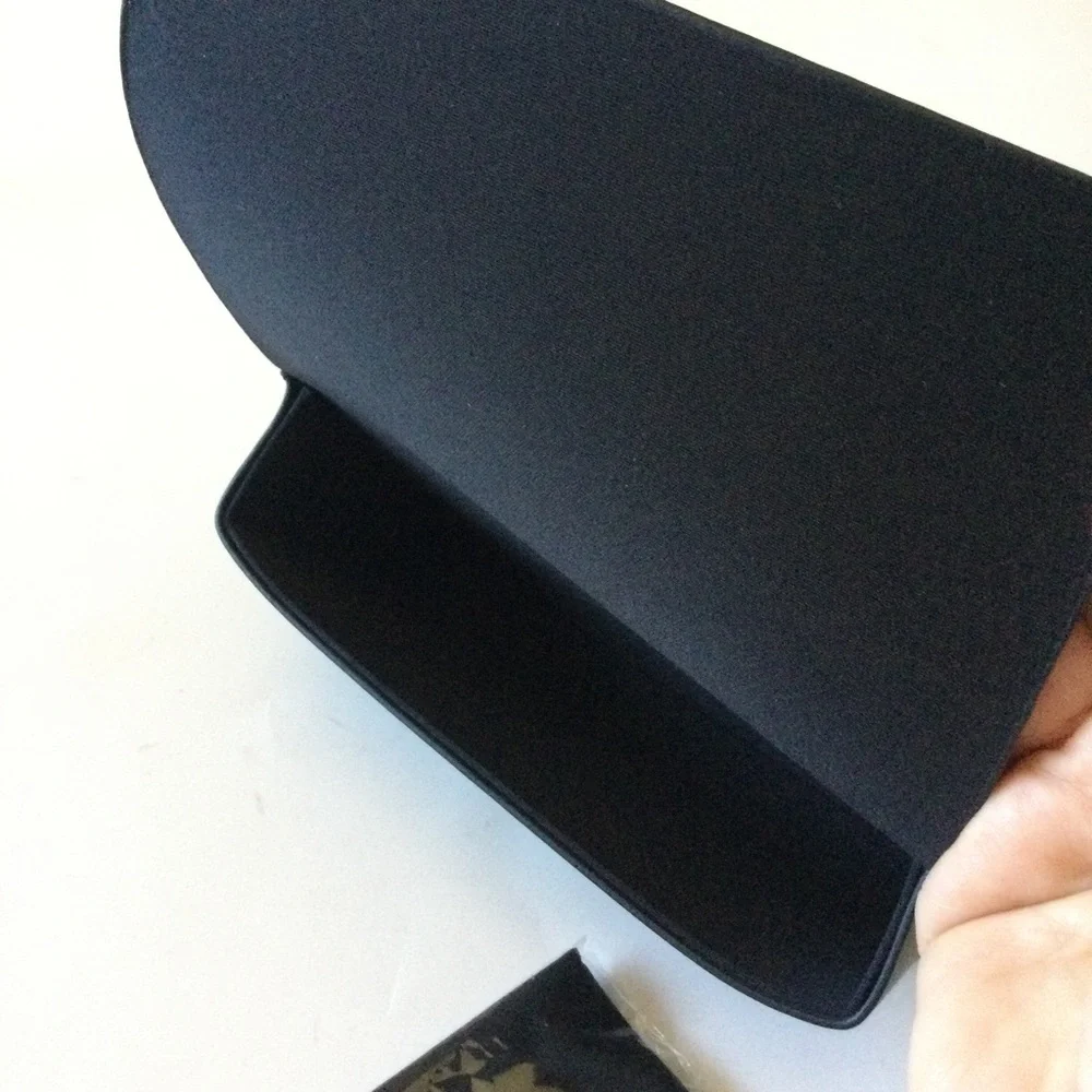 MAX MARA MaxMara BLACK LEATHER SUNGLASSES CASE WITH CLEANING CLOTH